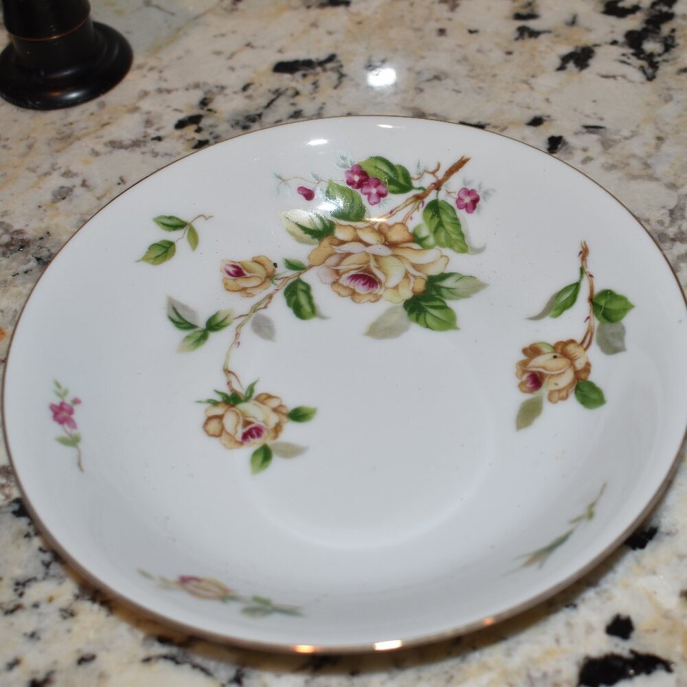 Lynmore Fine China Golden Rose Bowl